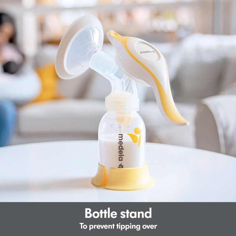 Medela Manual breast pump with Flex Shields Harmony Single Hand for More Comfort and Expressing More Milk