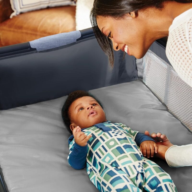 GracoÂ® Pack 'n PlayÂ® Simple Solutionsâ„¢ Playard, Cam